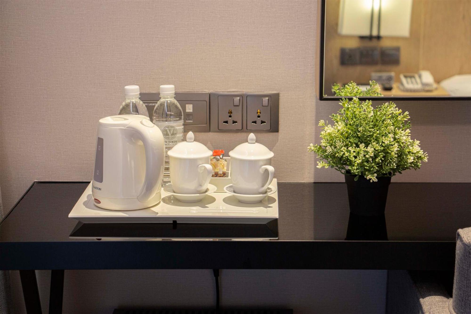 Victoria Garden Hotel George Town Room photo