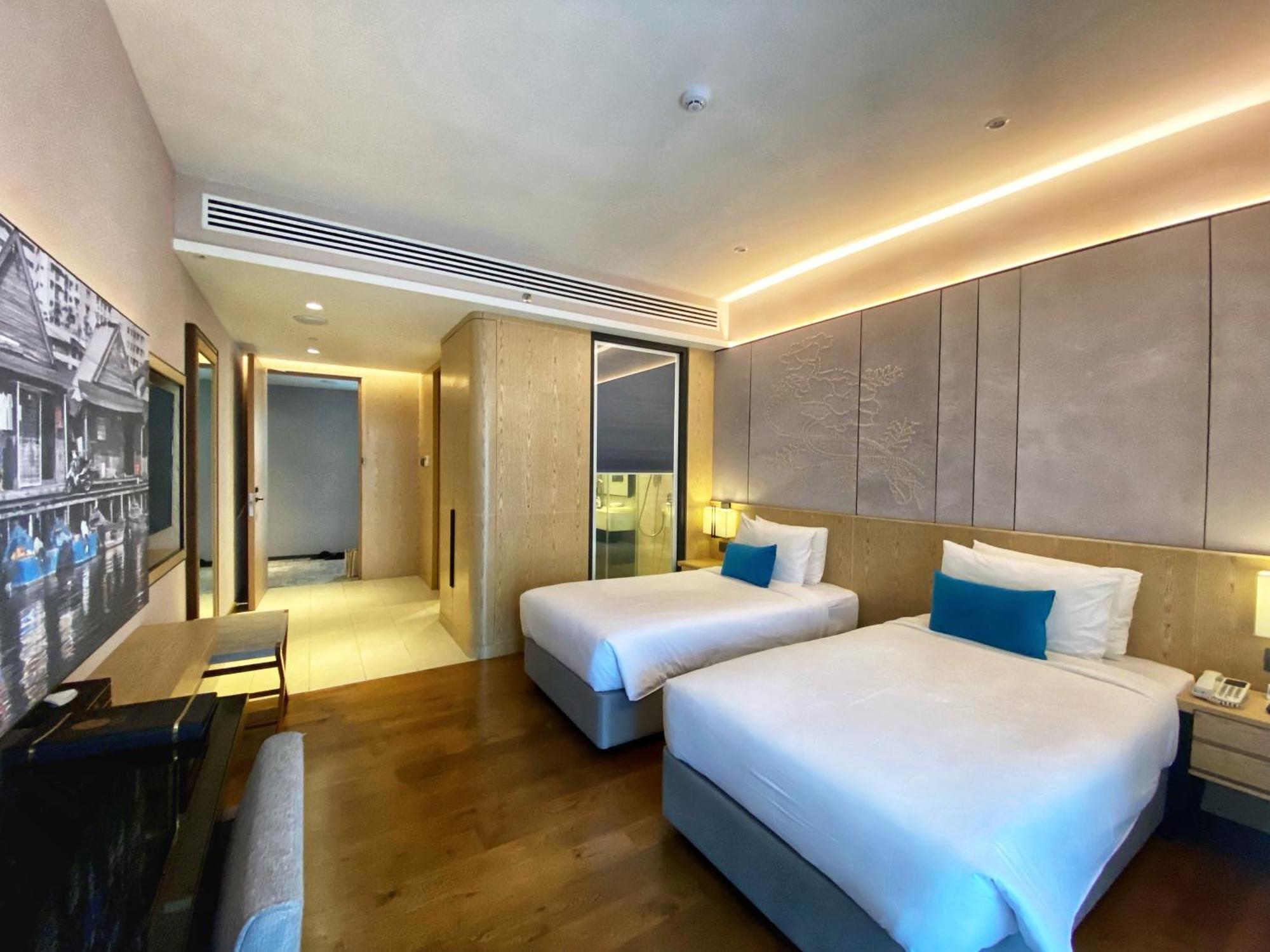 Victoria Garden Hotel George Town Room photo